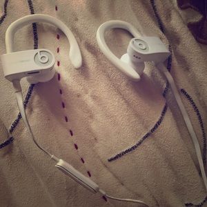 Powerbeats 3 wireless - like NEW